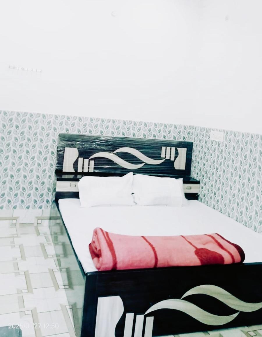 Nirmala Sadan Home Stay Ayodhya Dham Eksteriør billede